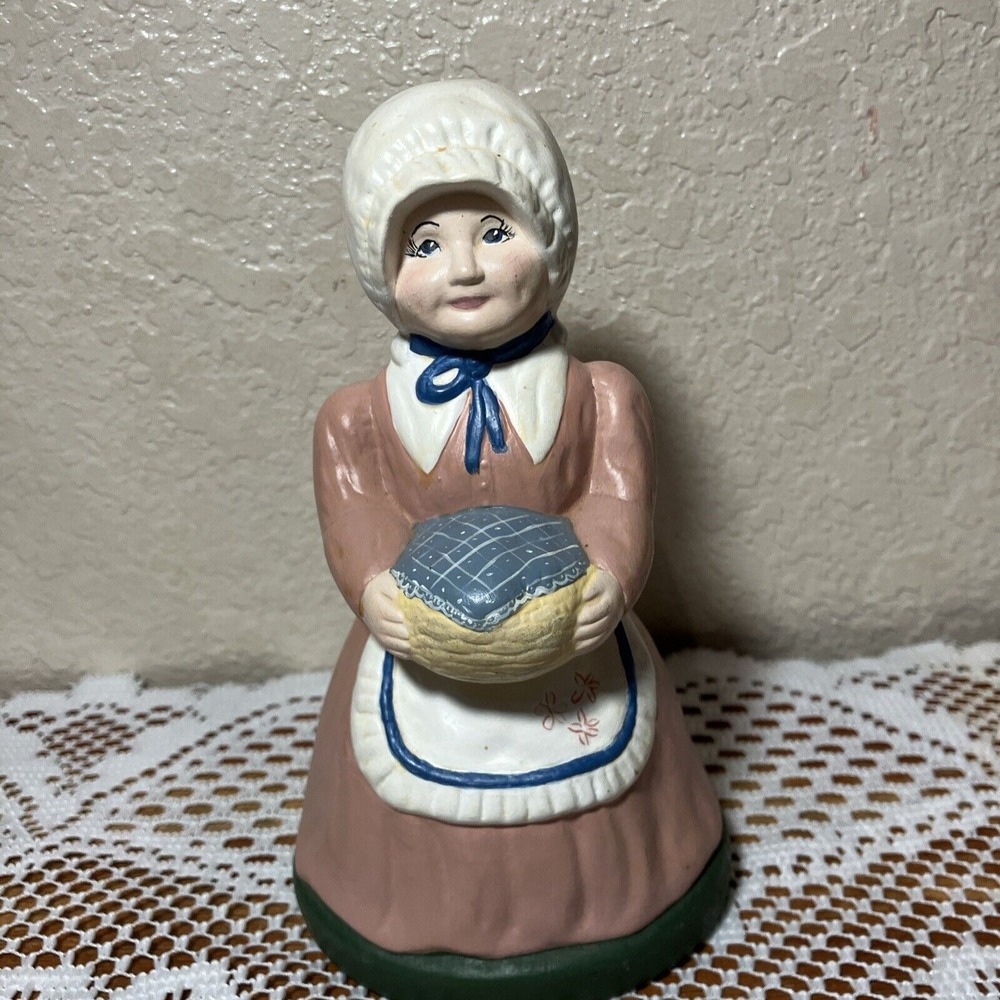 Farmhouse/Rustic Decor Cermic‎ "Kitchen Granny" Statuette